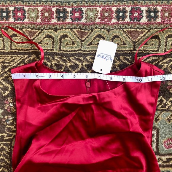 *NWT* Vibrant Red Ruched Sleeveless Fitted Dress - Made in Canada - Size XXS - Picture 9 of 16